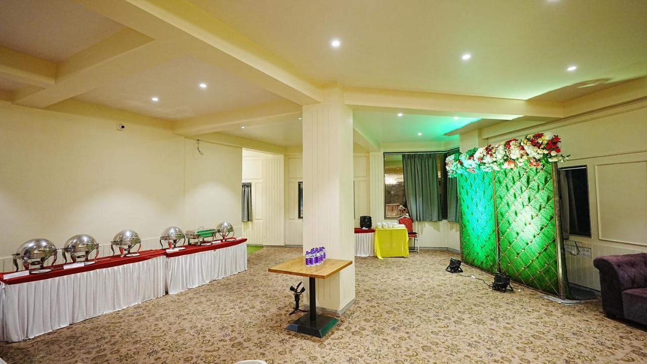 L P Regency, Pune Exterior foto
